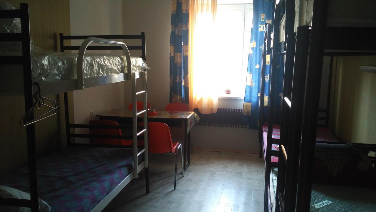 Hostel - Avaliani Street Zaporizhia Exteriör bild